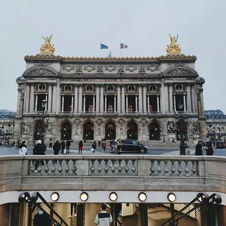 Lovely Saint-lazare Opera Apartment *